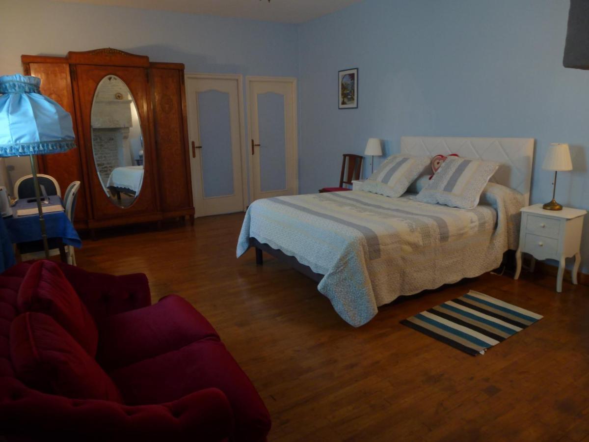 Le Logis De Faugerit Bed & Breakfast Frontenay-Rohan-Rohan Exterior photo